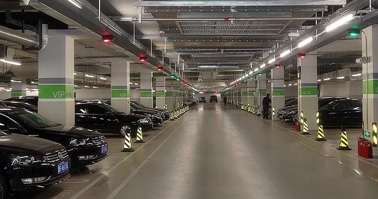 智慧停車與酒店住宿中的停車場找車系統(tǒng) 實(shí)現(xiàn)便捷出行體驗