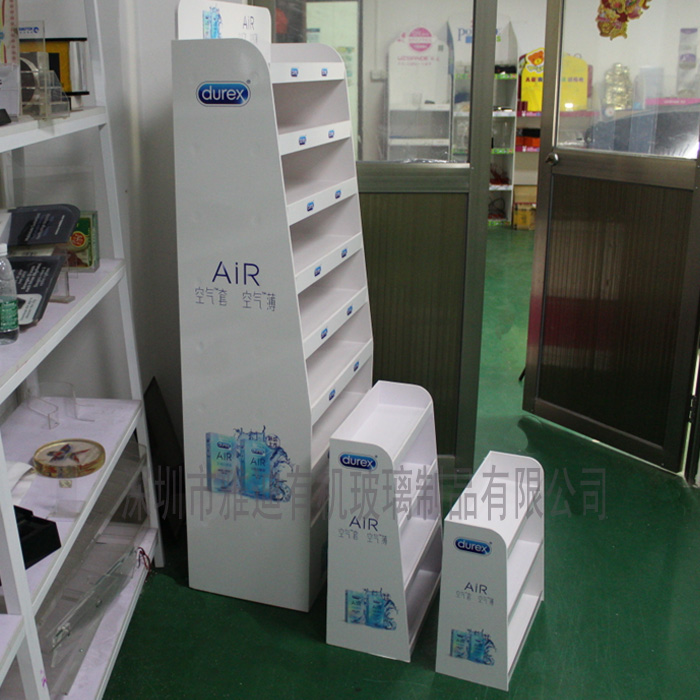 計(jì)生用品陳列的“黃金點(diǎn)位” 從超市收銀臺到藥店專架的消費(fèi)場景洞察